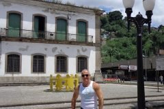 Dinho-no-Centro-de-Santos-01