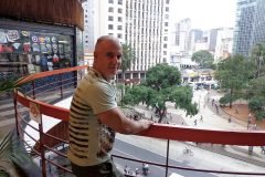 Dinho-na-Galeria-do-Rock-14