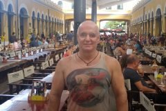 Dinho-no-Mercado-Público-de-Florianópolis-07