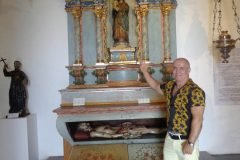 Dinho-no-Museu-de-Arte-Sacra-08